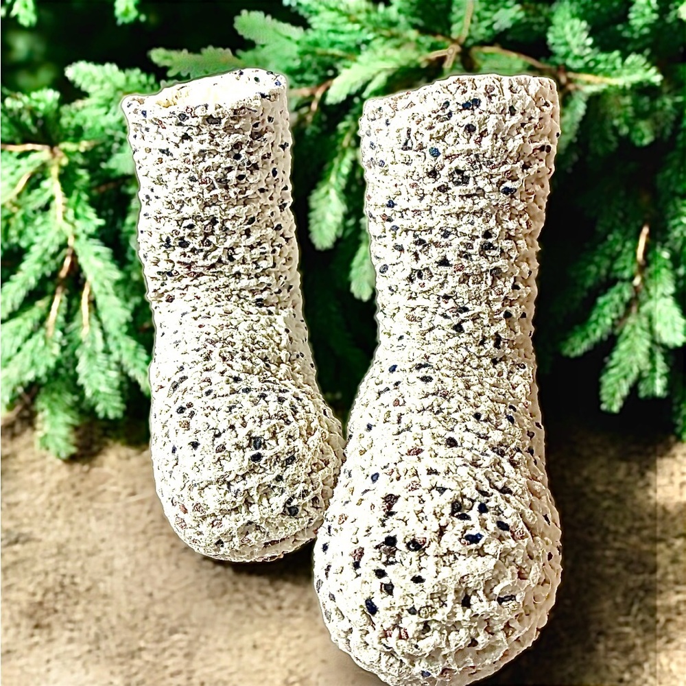 ALTAR’D STATE CREAM WINTER CONFETTI SPECKLED COZY KNIT SLIPPER BOOTIES MEDIUM